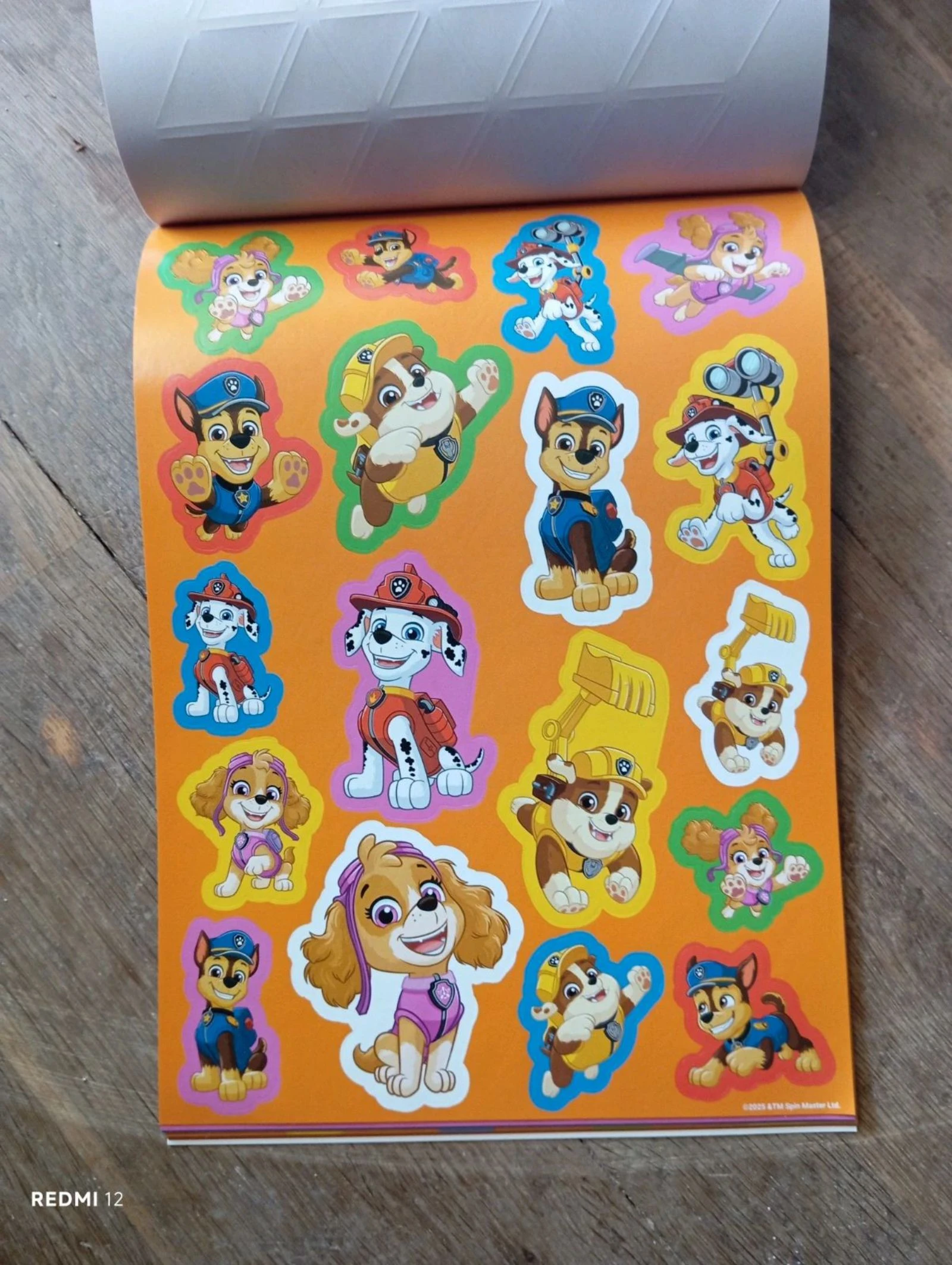 4 puzzle Paw Patrol wood + Kit 1000 Sticker gift – photo 4